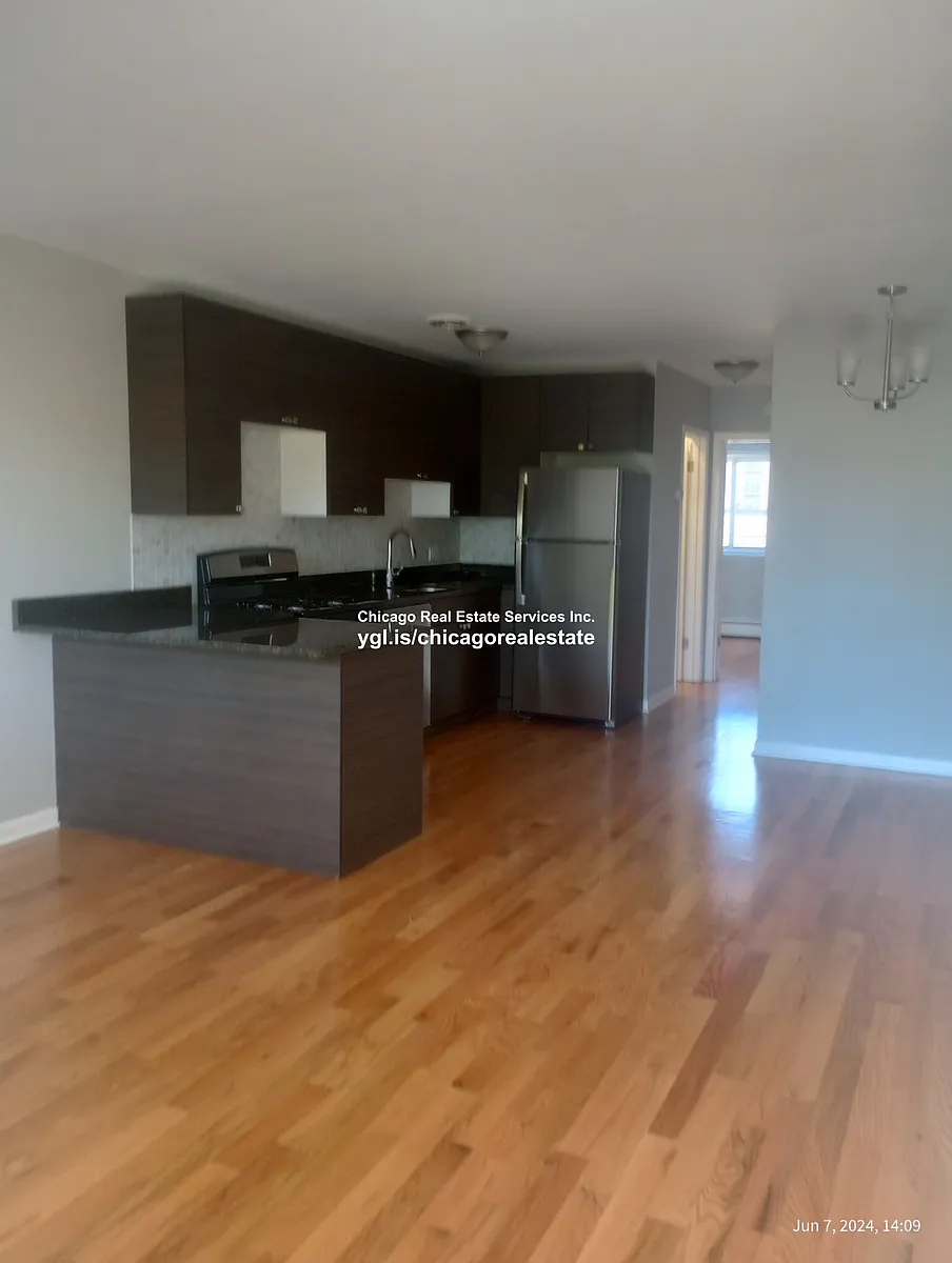 Building Photo - 8506 Waukegan Rd #10