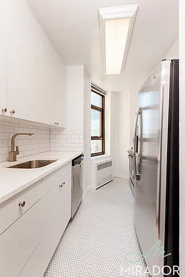 Rented by Mirador Real Estate | media 22