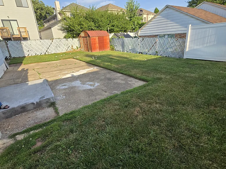 74 Caswell Ave #2 — Photo 30