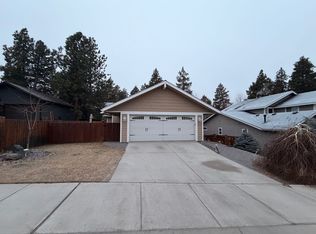 1843 NE Ellamae Pl, Bend, OR 97701