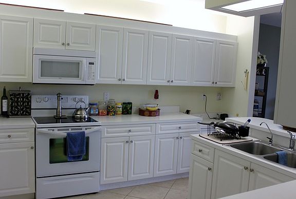 4th image of 7504 Oleander Gate Dr