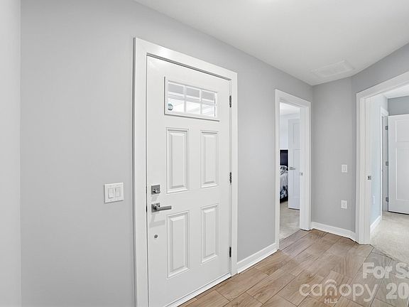 5th image of 4281 Stream Dale Cir NW