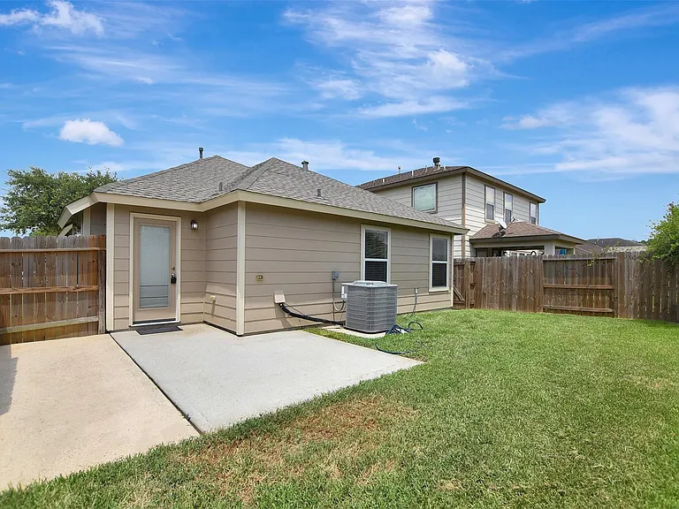 3131 Beacon Grove St — Photo 30