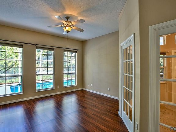 4th image of 1113 Killarney Dr