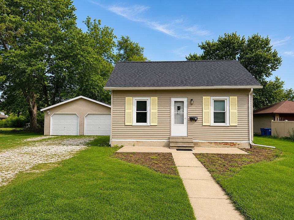 1st image of 111 Maple Ave