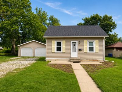 111 Maple Ave, Minonk, IL, 61760