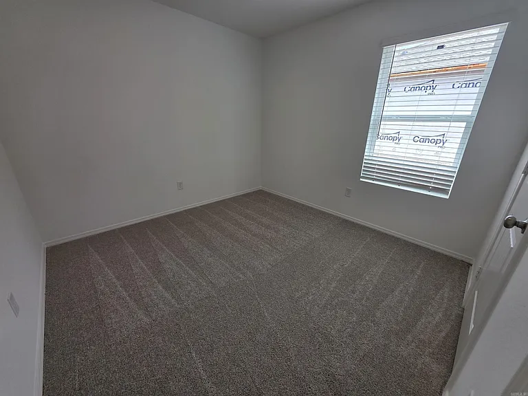 782 Gussy Ln — Photo 24