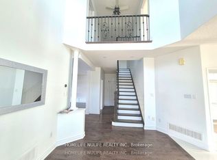 3866 Thomas St, Mississauga, ON L5M7B1