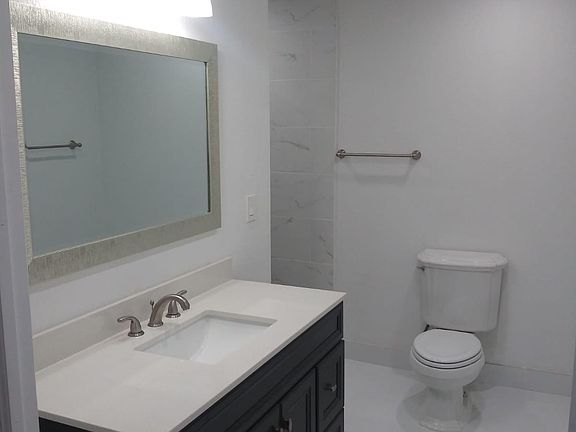 4th image of 9510 Dominican Dr