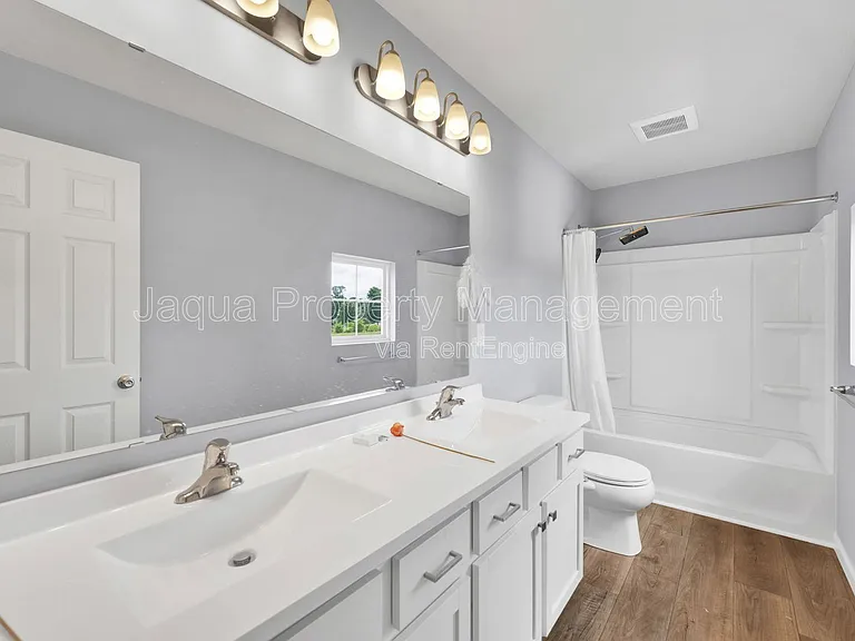 48265 Silver Oaks W — Photo 17