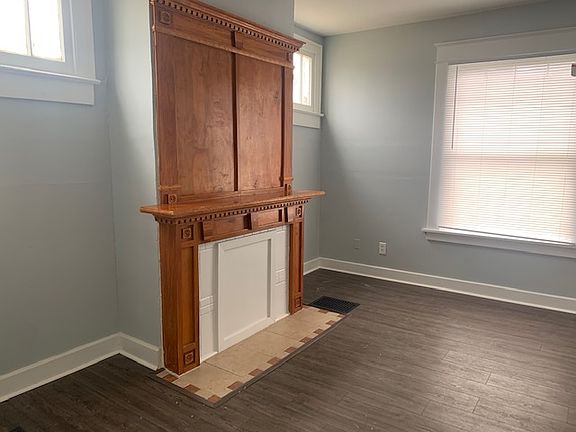 3rd image of 540 Reinhard Ave