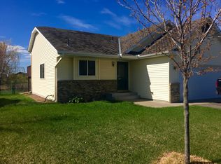 1711 Peach Dr NE, Sauk Rapids, MN 56379