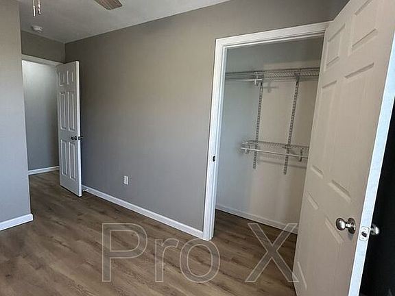4th image of 712 N Columbus St #B