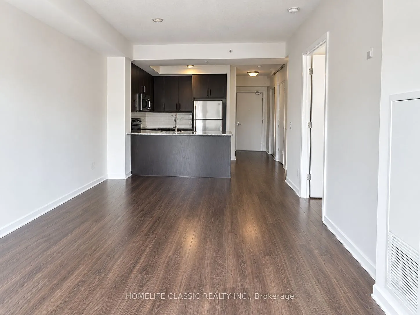 15 James Finlay Way — Photo 4