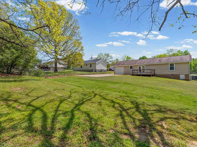 931 Poppy Dr — Photo 31