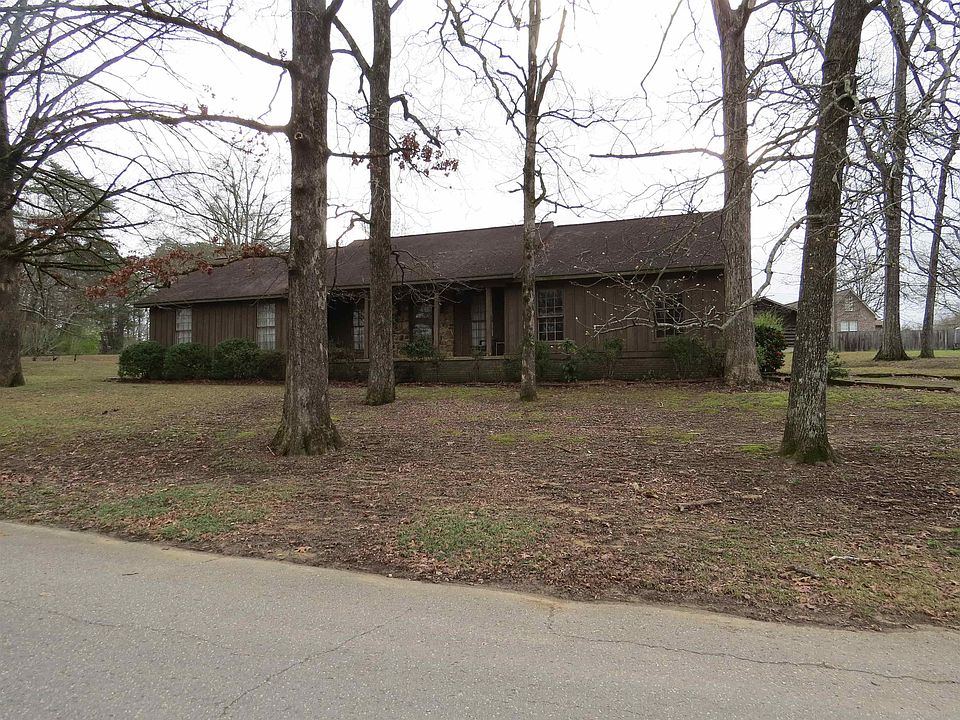 1st image of 2813 18th Ave