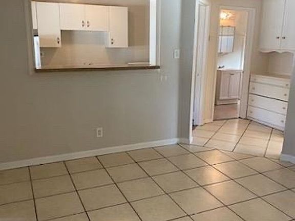 5th image of 2530 S St APT 12