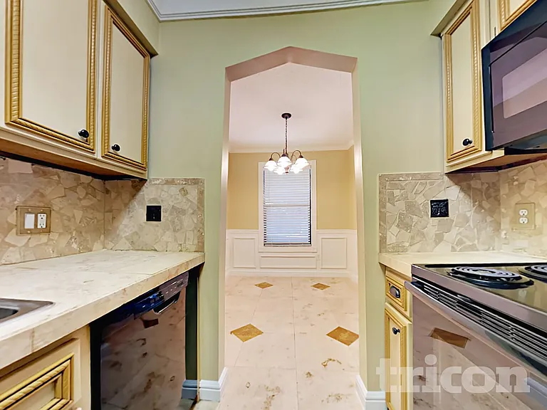 4324 Queensway Dr — Photo 10