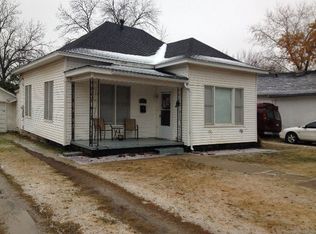 713 W 9th St, Ada, OK 74820