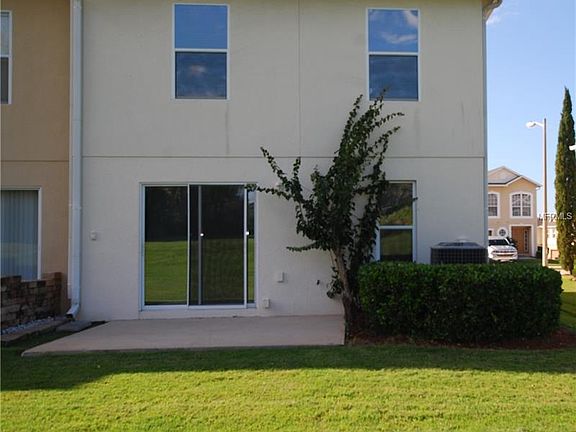 3rd image of 4049 Dover Terrace Dr
