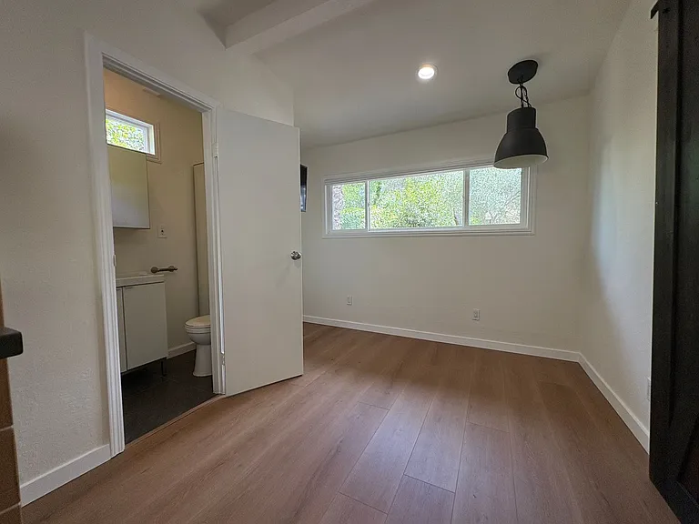 2350 Alameda De Las Pulgas — Photo 53