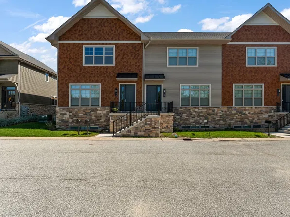 63 Sanctuary Dr, Valparaiso, IN 46385
