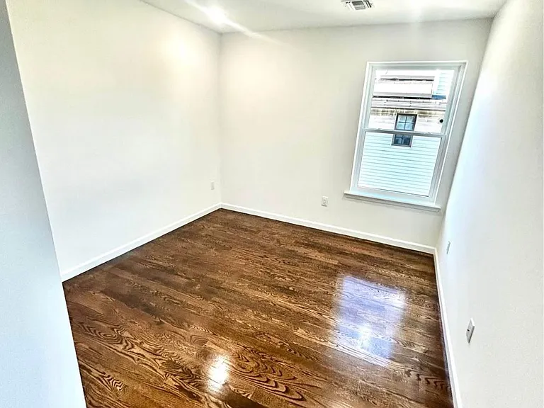 321 Magnolia Ave #2 — Photo 13
