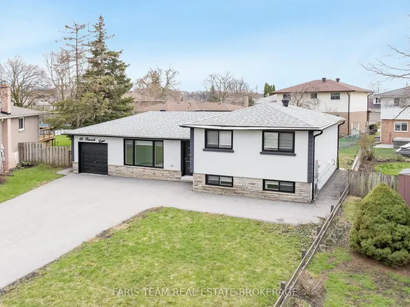 66 Peacock Ln, Barrie, ON L4N 3R9
