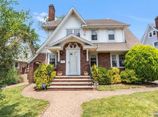 261 Cherry Ln, Teaneck, NJ 07666