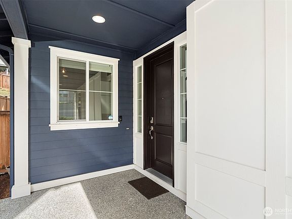 5th image of 2418 NE Sunnymede Street