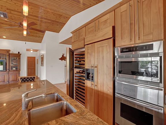 5th image of 22865 Redfish Ln