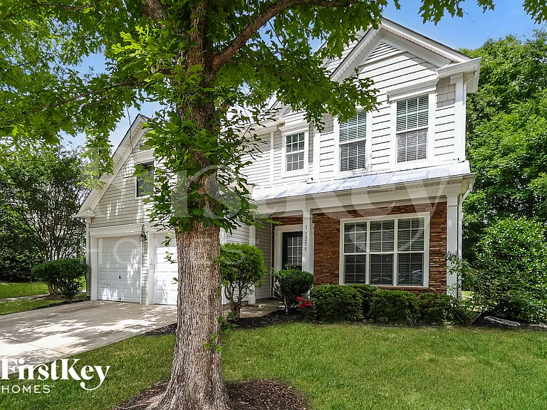 11259 Cypress View Dr — Photo 2