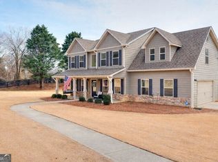 25 Cambridge Farms Dr, Hoschton, GA 30548