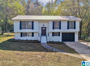 5741 Oakhill Dr, Pinson, AL 35126