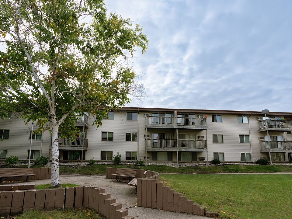 Moorhead, MN South Park Apartments | Exterior