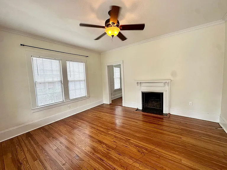 3867 Herschel St — Photo 3