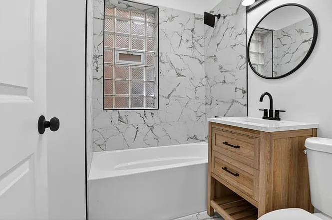 7148 S Eberhart Ave #1AA — Photo 3