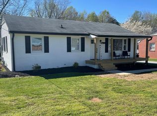 701 N 5th St, Mebane, NC 27302