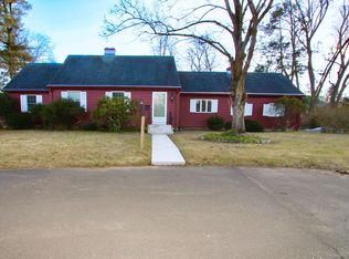 6 Sycamore Cir, Windsor, CT 06095