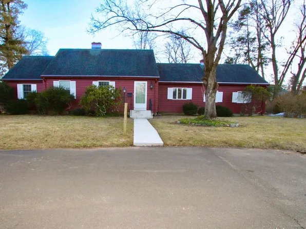 6 Sycamore Circle, Windsor, CT 06095