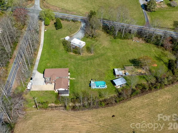2456 Hendersonville Hwy, Pisgah Forest, NC 28768