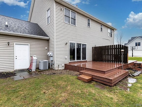 4th image of 9520 Lapp Rd