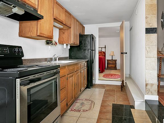 5th image of 5513 E Highway St #87