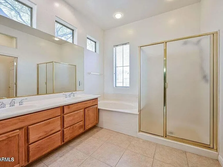 7585 E Balao Dr — Photo 22