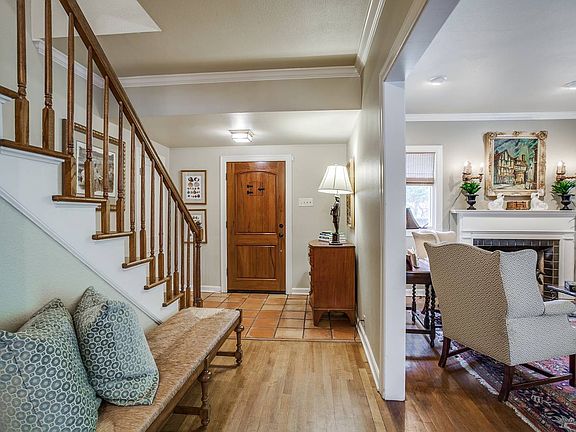 3rd image of 208 Morningside Dr