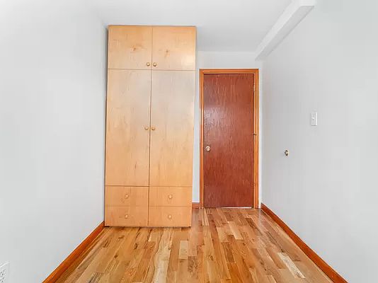 5th image of 21-77 28th St #2177