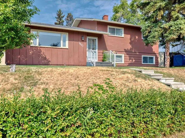 7827 E Fairmount Dr SE, Calgary, AB T2H 0X8