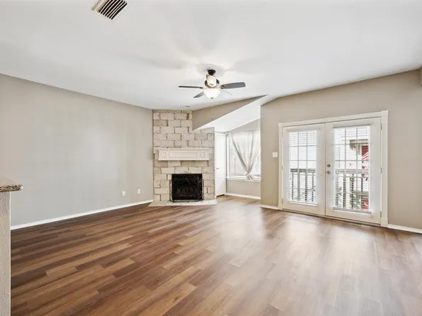 2023 Gentryside Dr APT 304, Houston, TX 77077