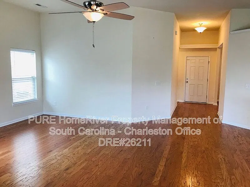 3 bed, 2.0 bath, 1888 sqft, $2,199 — Photo 3