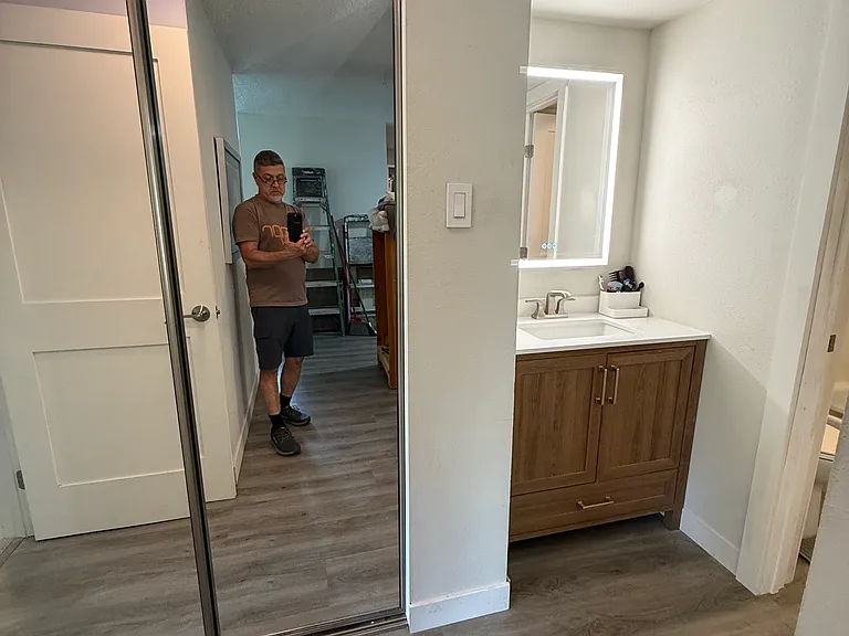 1050 N Lafayette St #401 — Photo 11